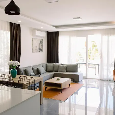Globalstay Courtyard Long Apartman *